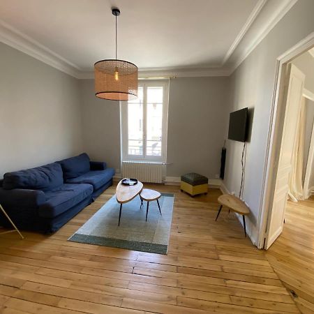 Grand Appartement De Caractere Au Coeur De Ville Мулен Экстерьер фото